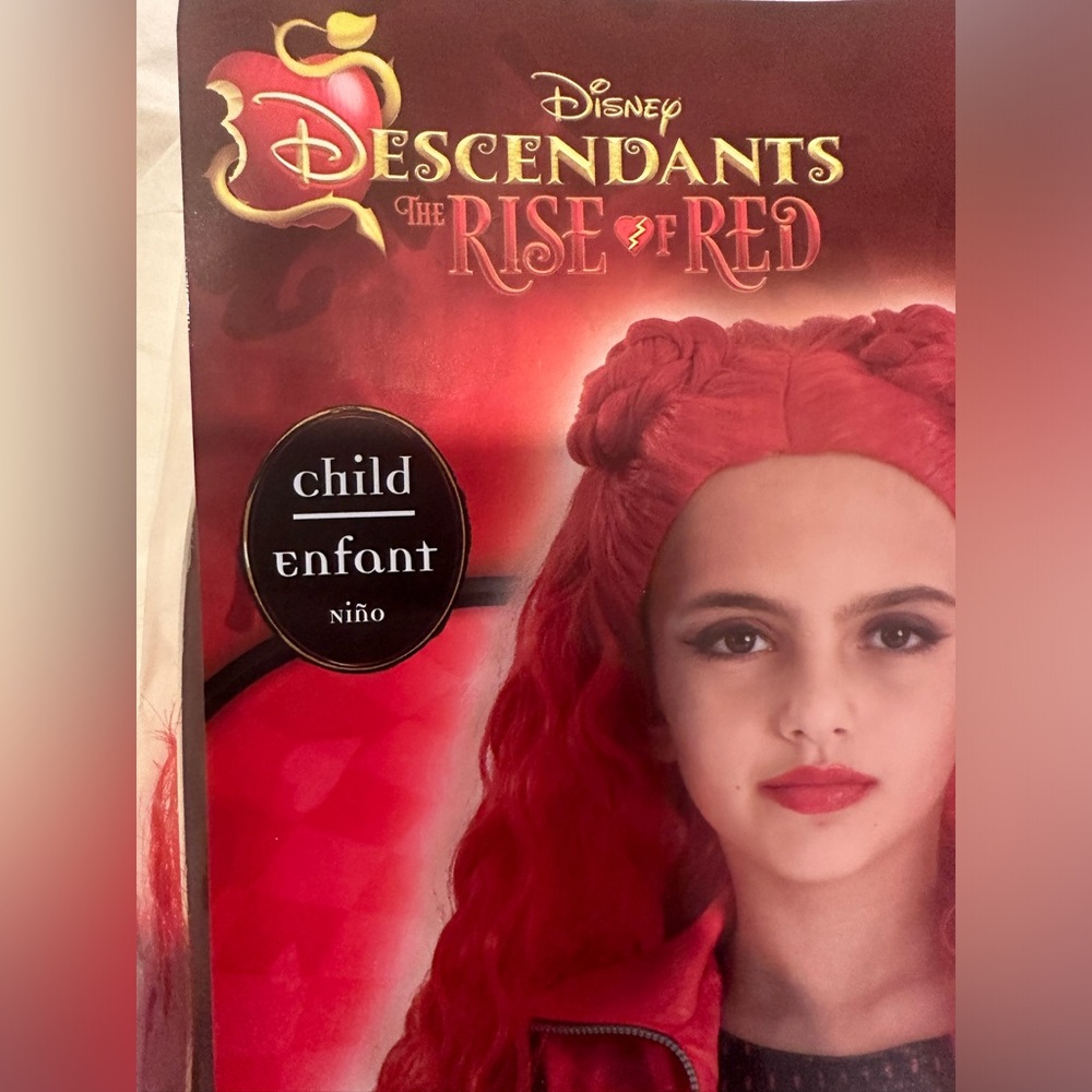 Red desendents rise of red wig child